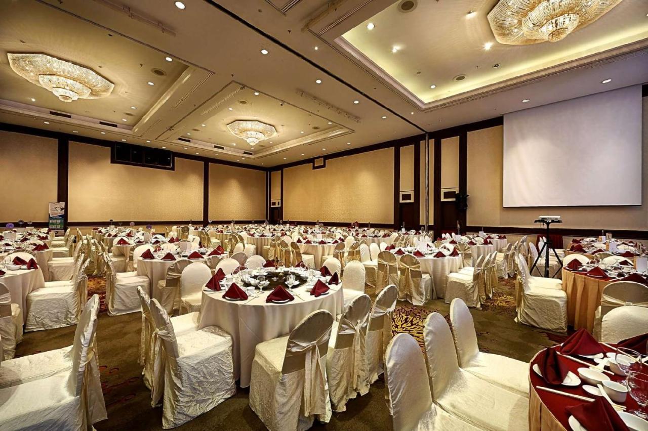 Berjaya Penang Hotel George Town Extérieur photo